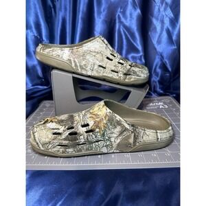 Crocs Classic Realtree Camo Clogs Slides Sandals Men size 9 | W 11